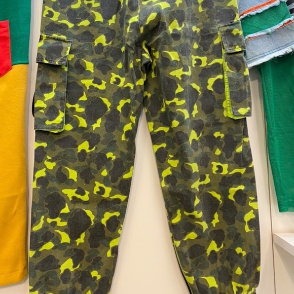 Camo pants - Picture 2 of 2